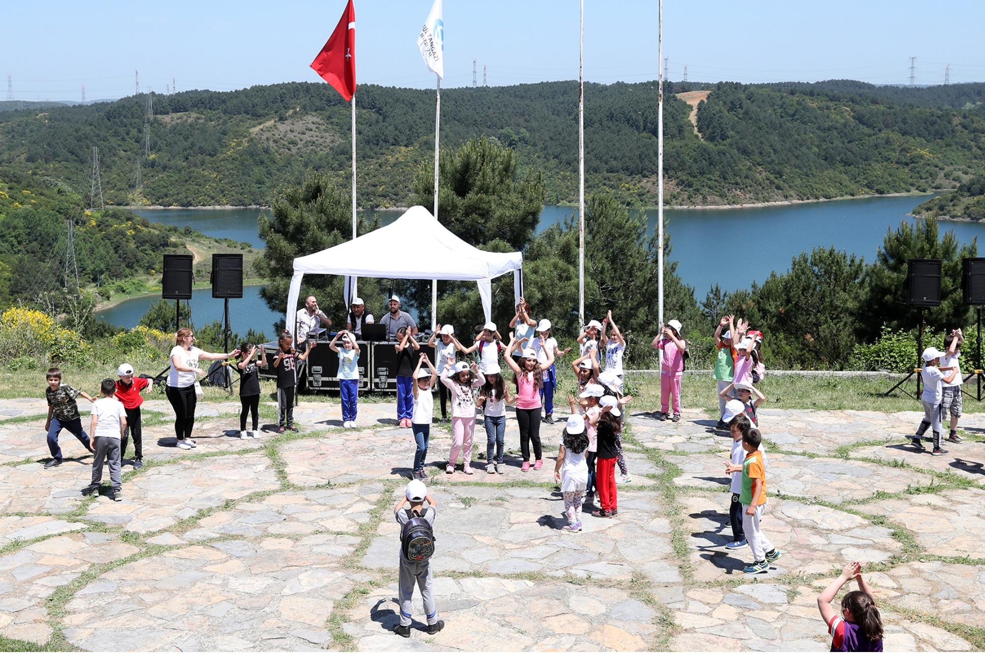 İlkokullarda Fiziksel Etkinlikler Oyunları