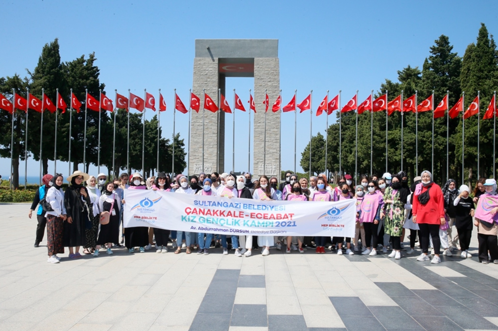 Sultangazili Gençler, Çanakkale'deki  Gençlik Kampı'nda Tarihe Yolculuk Yaptı